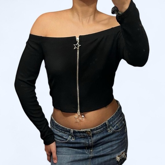 Goth Black Off the Shoulder Jacket by Social Collision! - Picture 2 of 6